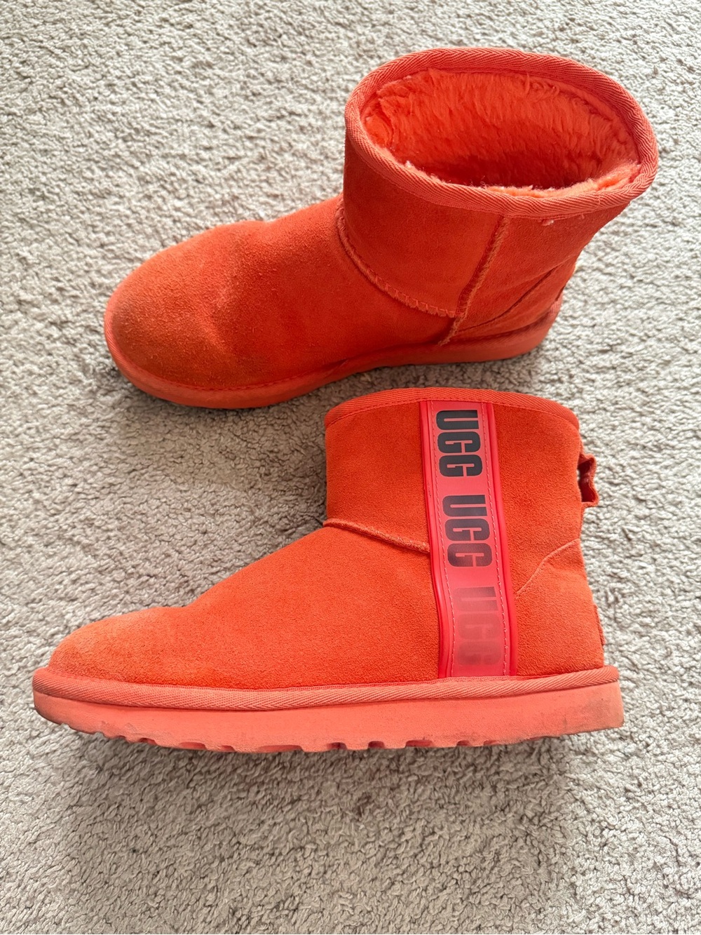 UGG CLASSIC MINI SIDE LOGO II HAZARD ORANGE WOMEN'S BOOTS SIZE US 7